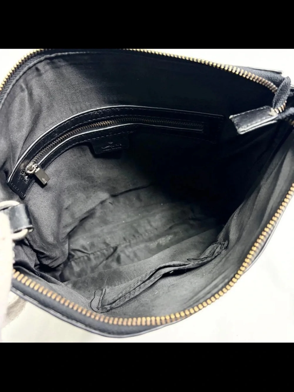 Gucci Men's Messenger Bag in Black and Navy Stripe
